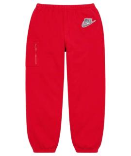 SUPREME Спортивные брюки и шорты