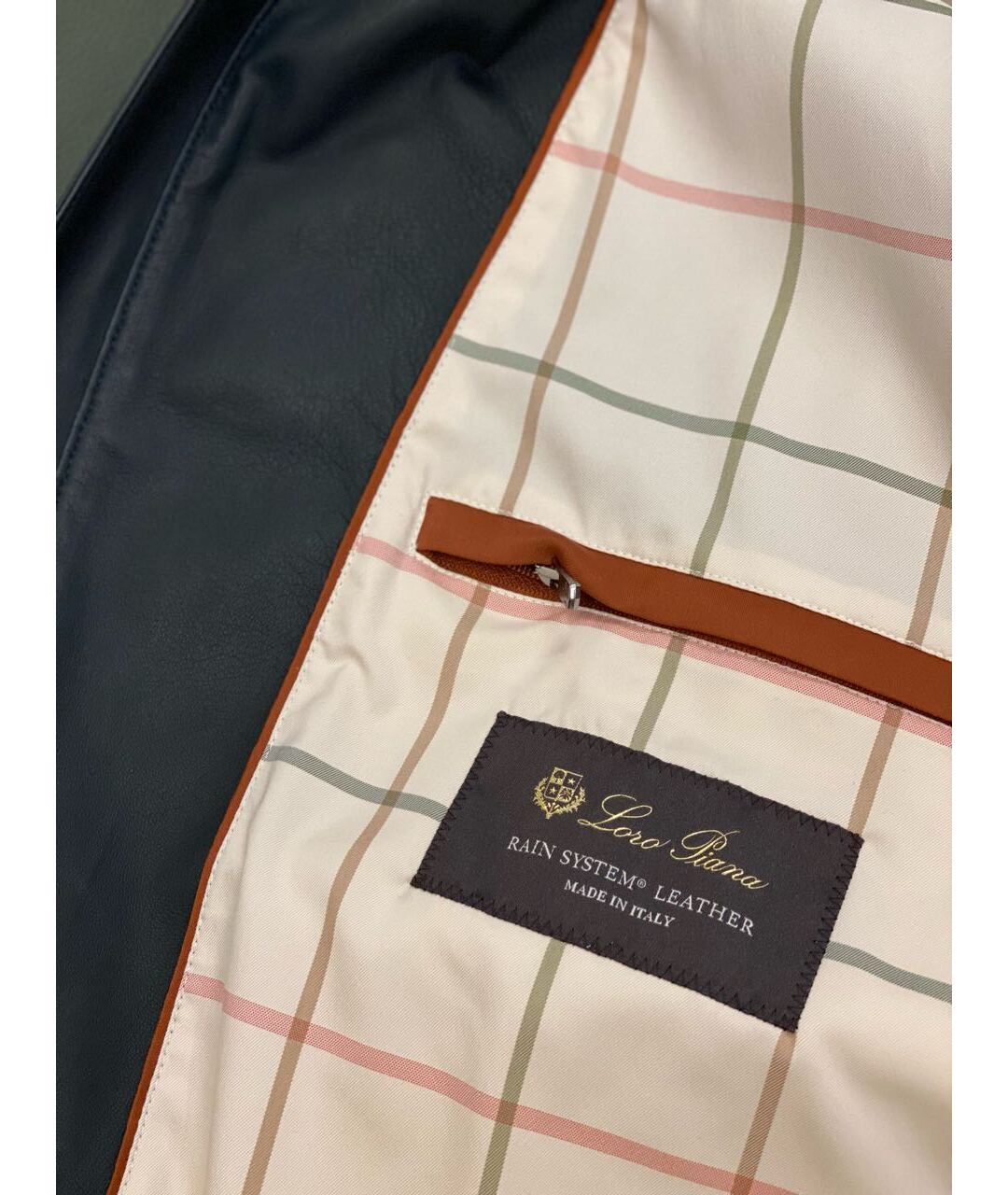 LORO PIANA Антрацитовая кожаная куртка, фото 4