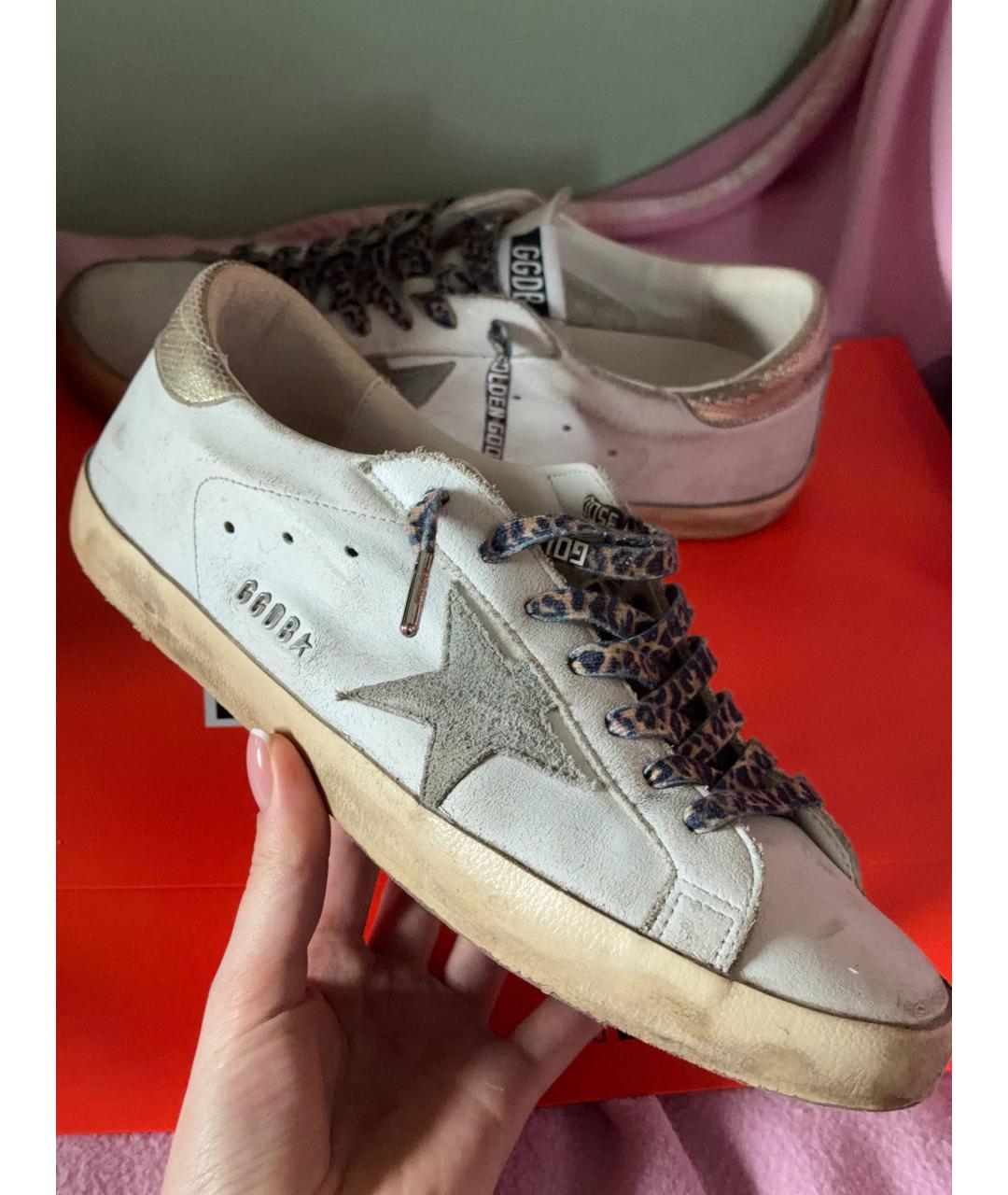 GOLDEN GOOSE DELUXE BRAND Белые кожаные низкие кроссовки / кеды, фото 3