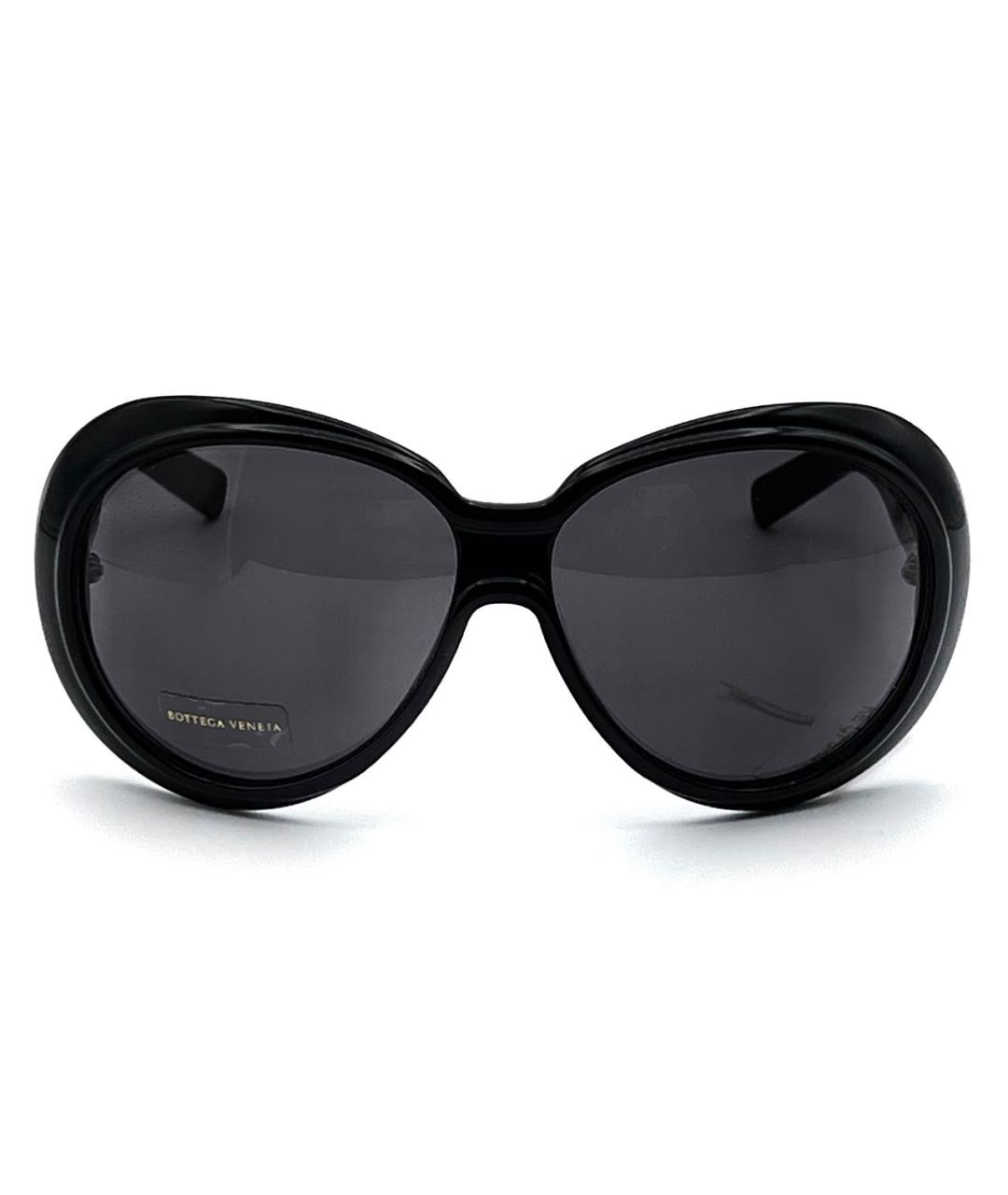 BOTTEGA VENETA Черные пластиковые солнцезащитные очки, фото 1