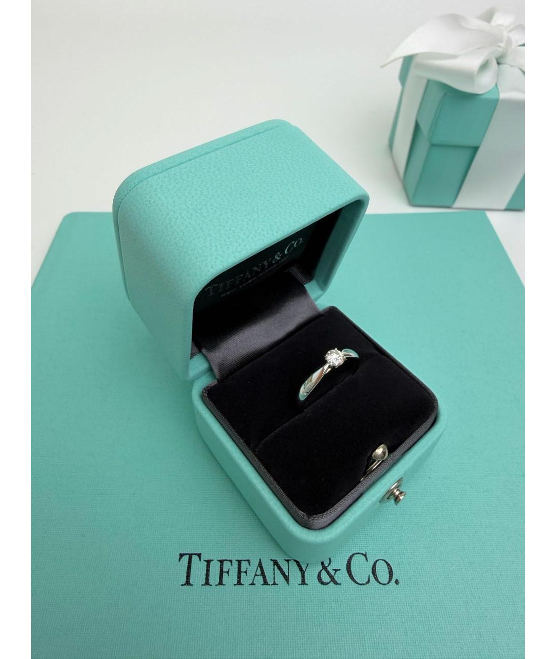 TIFFANY&CO Белое платиновое кольцо, фото 5