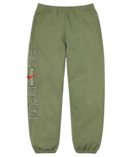 SUPREME Спортивные брюки и шорты