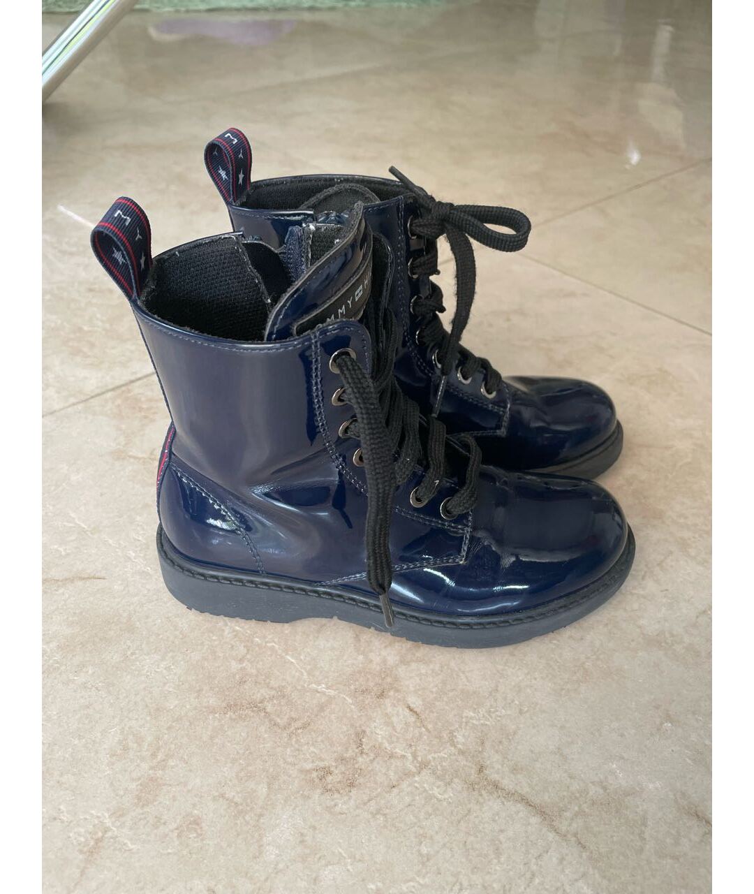 HILFIGER COLLECTION Темно-синие ботинки из лакированной кожи, фото 5