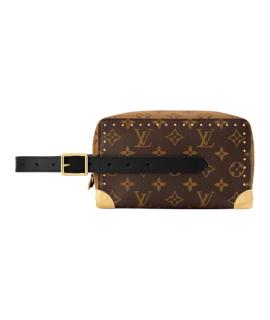 LOUIS VUITTON Косметичка