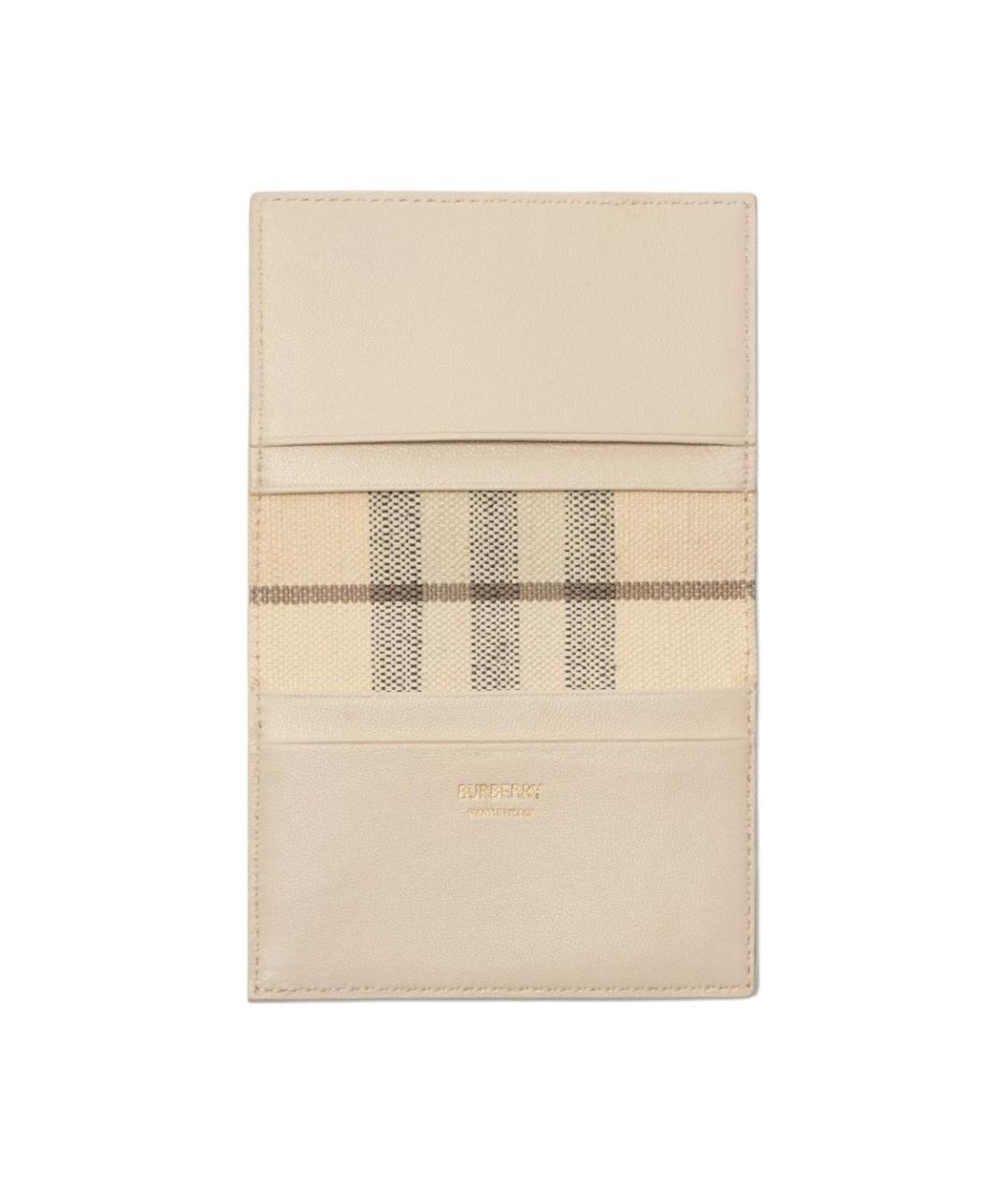 BURBERRY Бежевый кожаный кардхолдер, фото 3