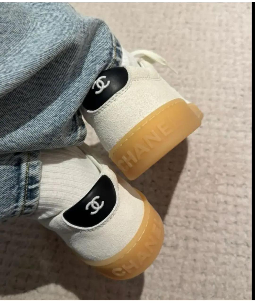 CHANEL Бежевые замшевые кеды, фото 4