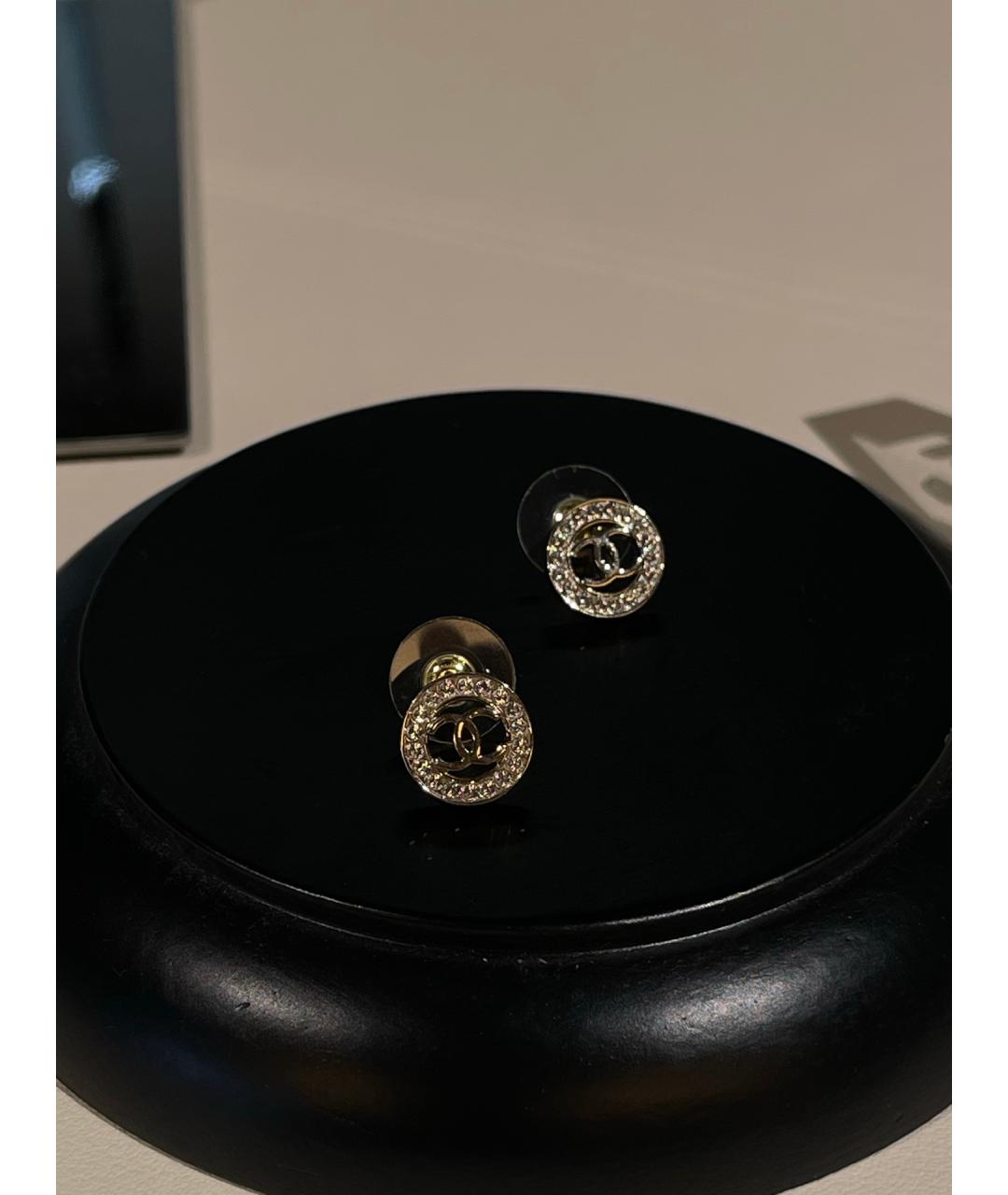 CHANEL Золотые металлические серьги, фото 3