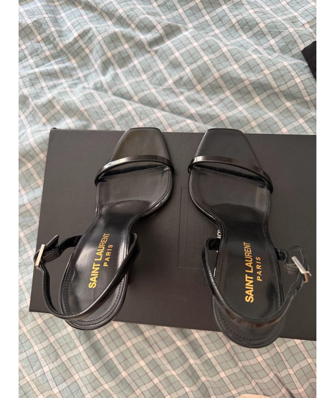 SAINT LAURENT Черные босоножки из лакированной кожи, фото 3