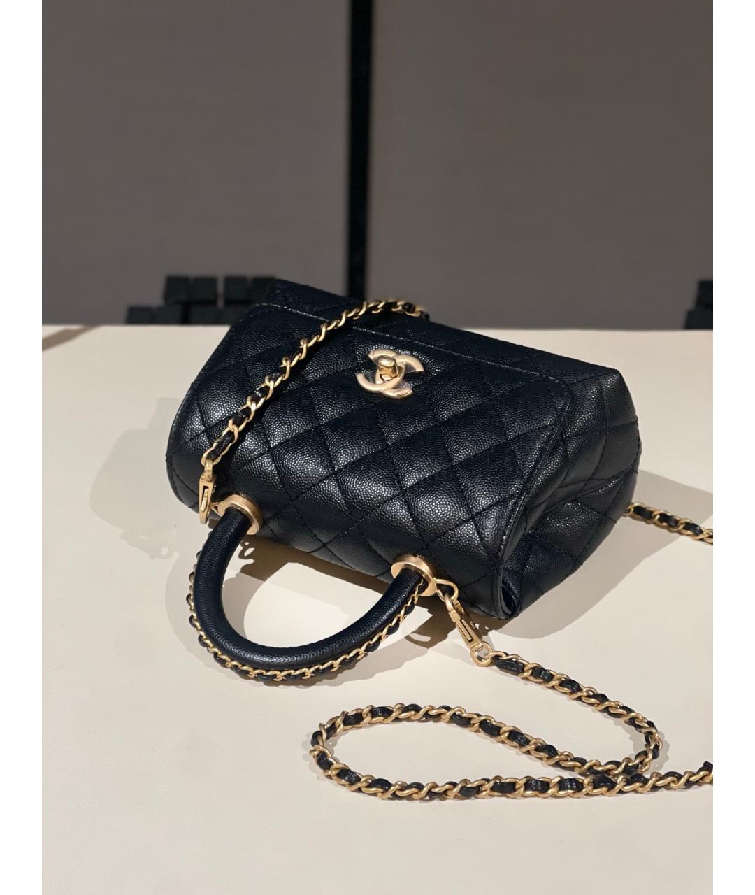 CHANEL Черная кожаная сумка через плечо, фото 8