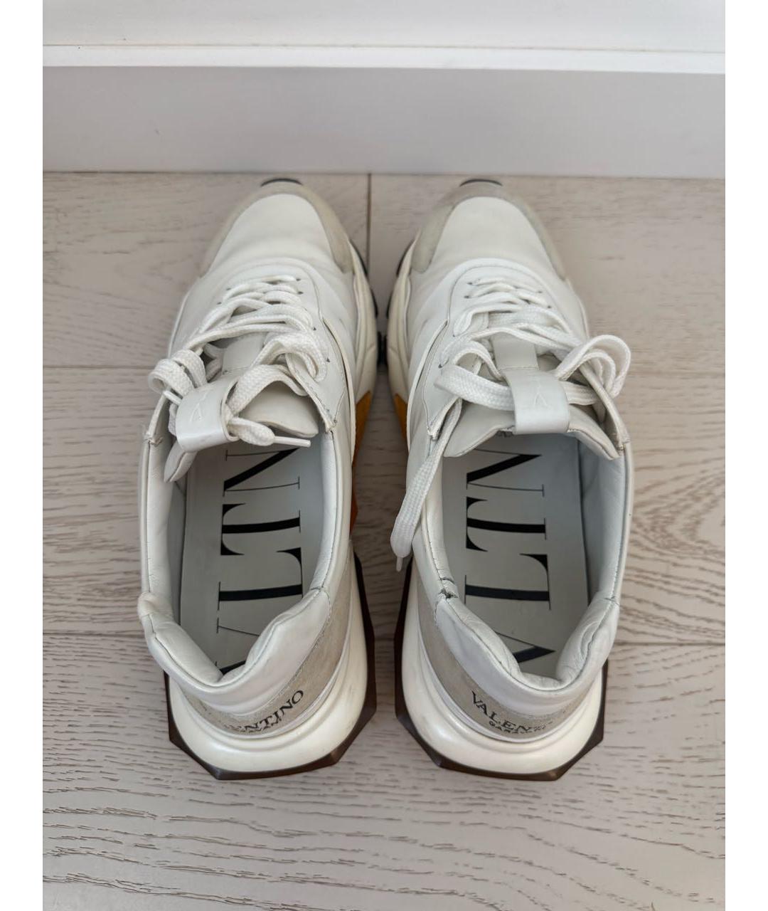 VALENTINO Белые кожаные низкие кроссовки / кеды, фото 3