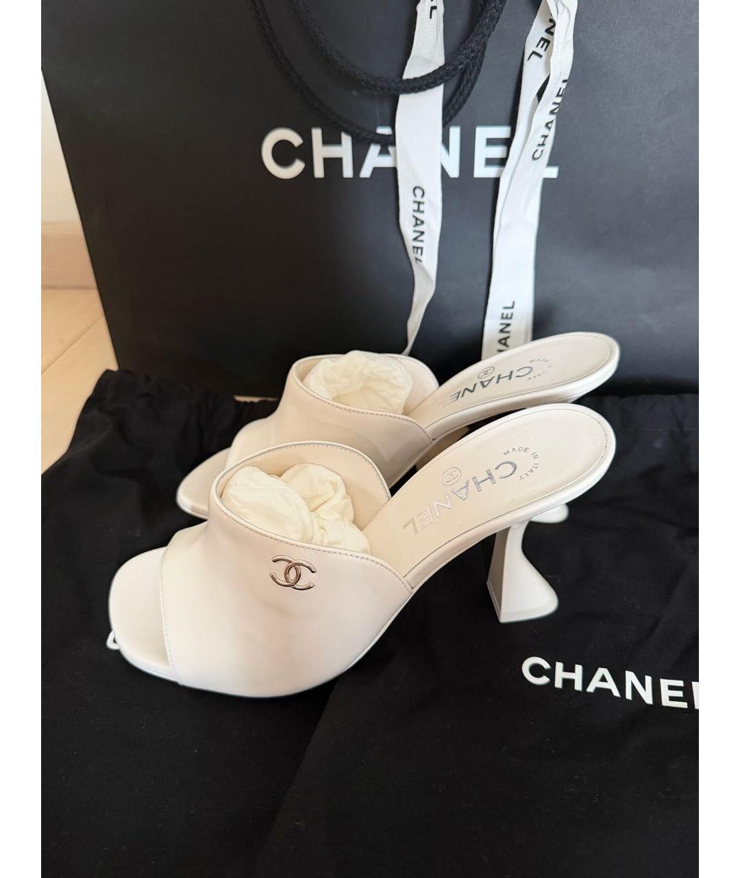 CHANEL Бежевые кожаные мюли, фото 5