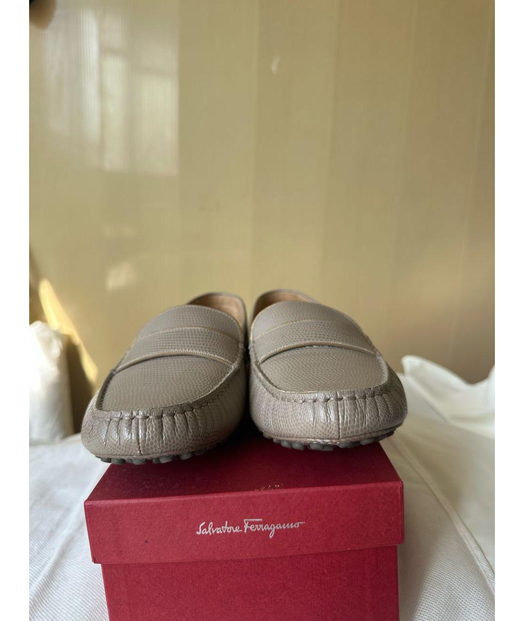 FERRAGAMO Бежевые кожаные мокасины, фото 3