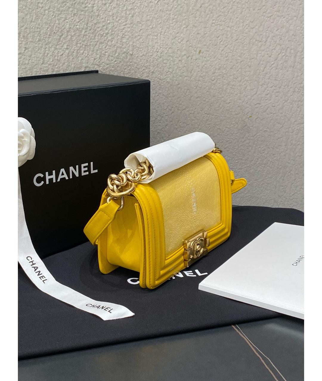 CHANEL Желтая кожаная сумка через плечо, фото 4