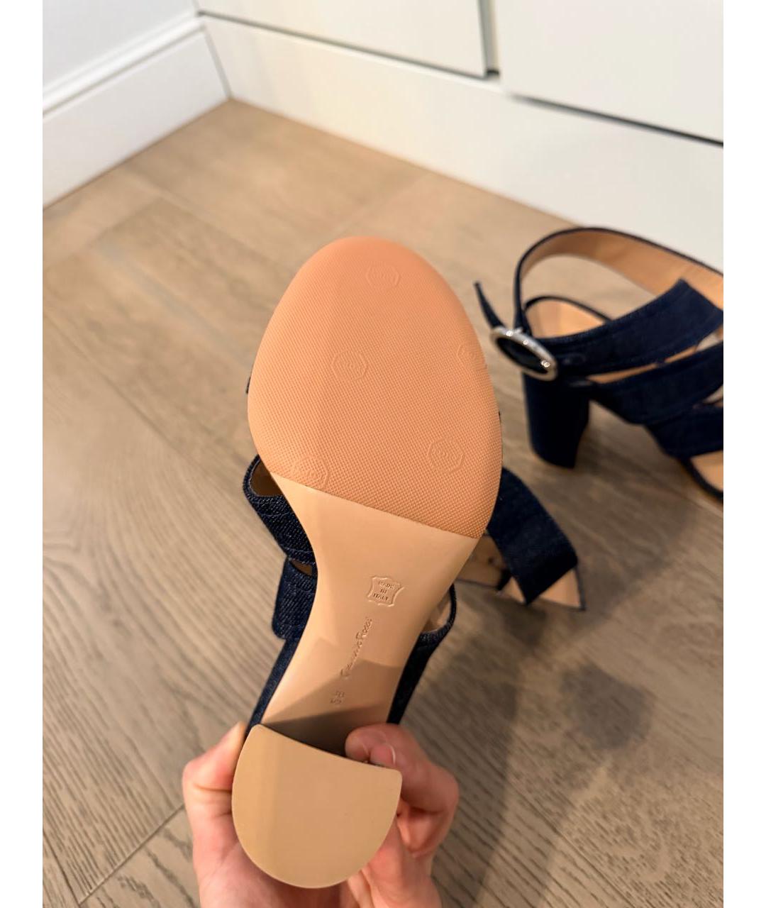 GIANVITO ROSSI Темно-синие текстильные босоножки, фото 2