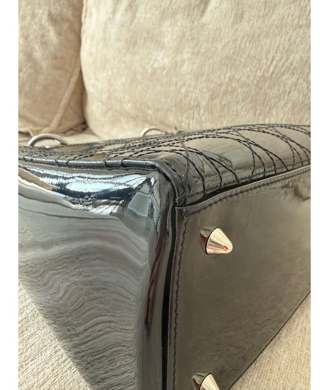 CHRISTIAN DIOR Черная сумка тоут из лакированной кожи, фото 8