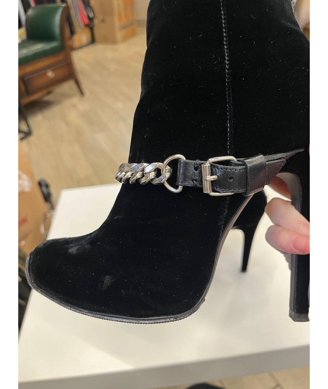 GIAMBATTISTA VALLI Черные бархатные ботильоны, фото 3