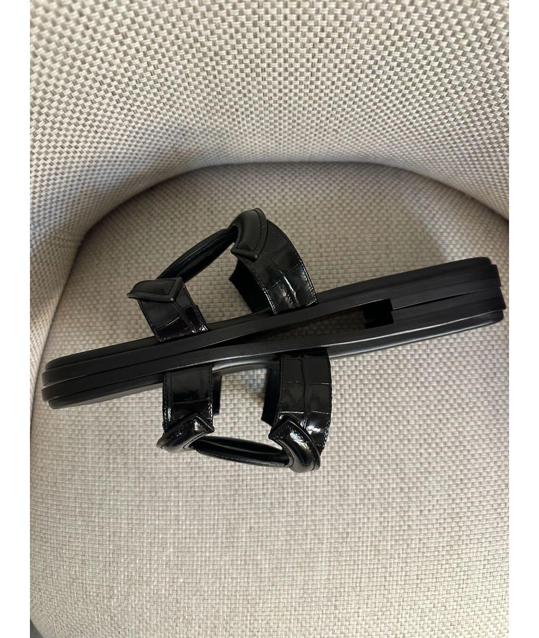 CHANEL Черные кожаные шлепанцы, фото 6