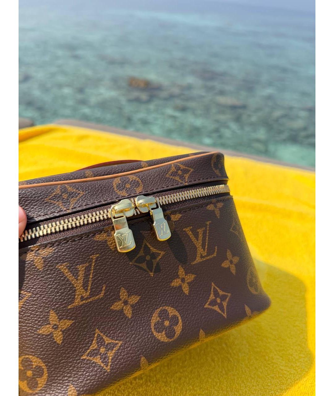 LOUIS VUITTON Коричневая косметичка, фото 5