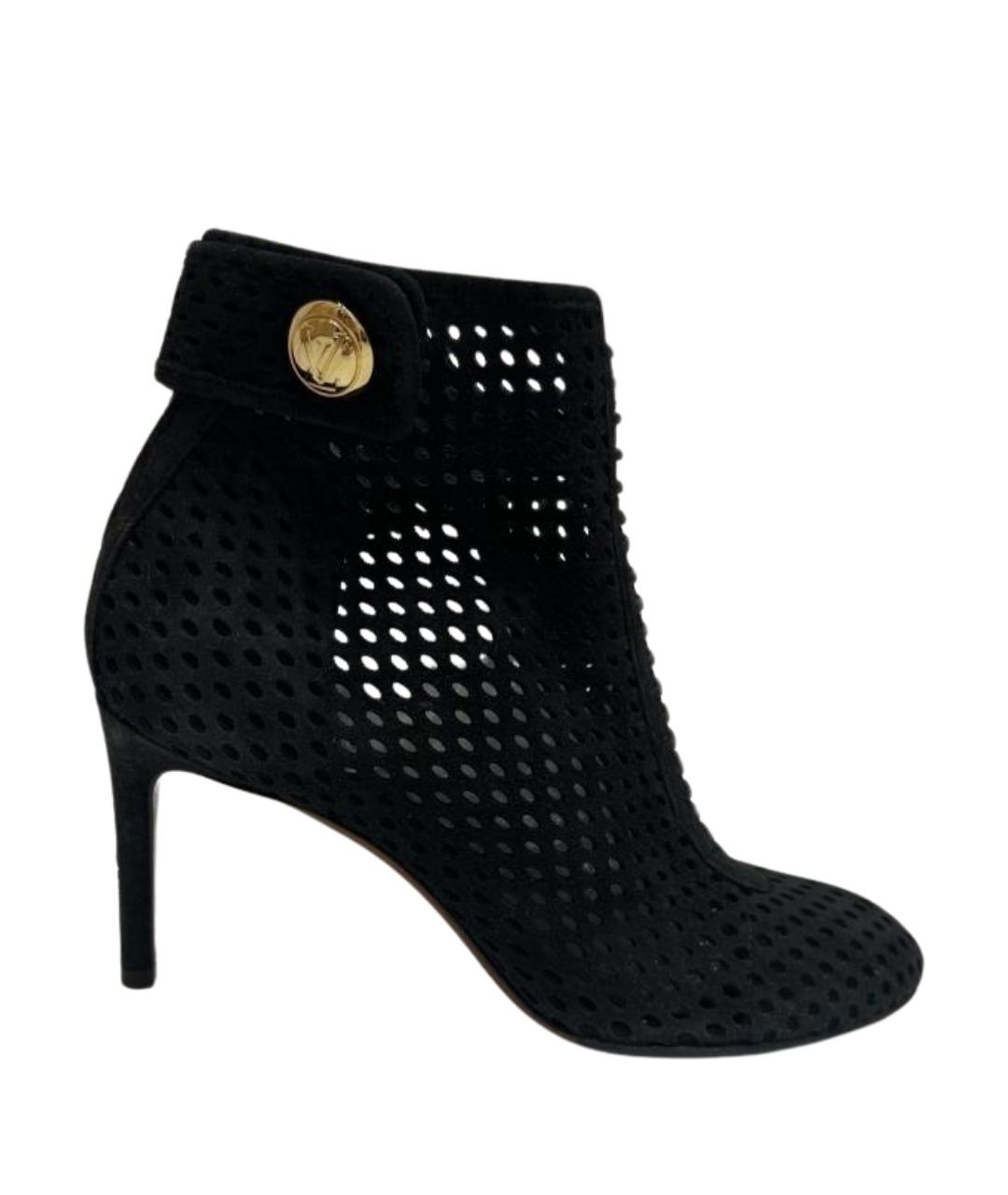 LOUIS VUITTON Черные замшевые ботильоны, фото 1