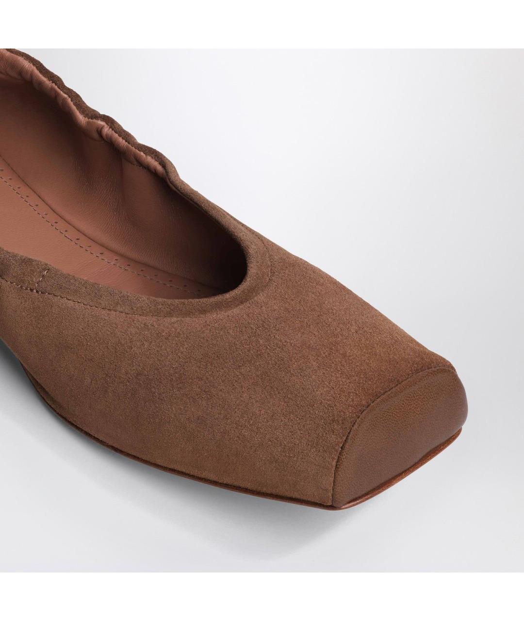 ALAIA Коричневые замшевые балетки, фото 2