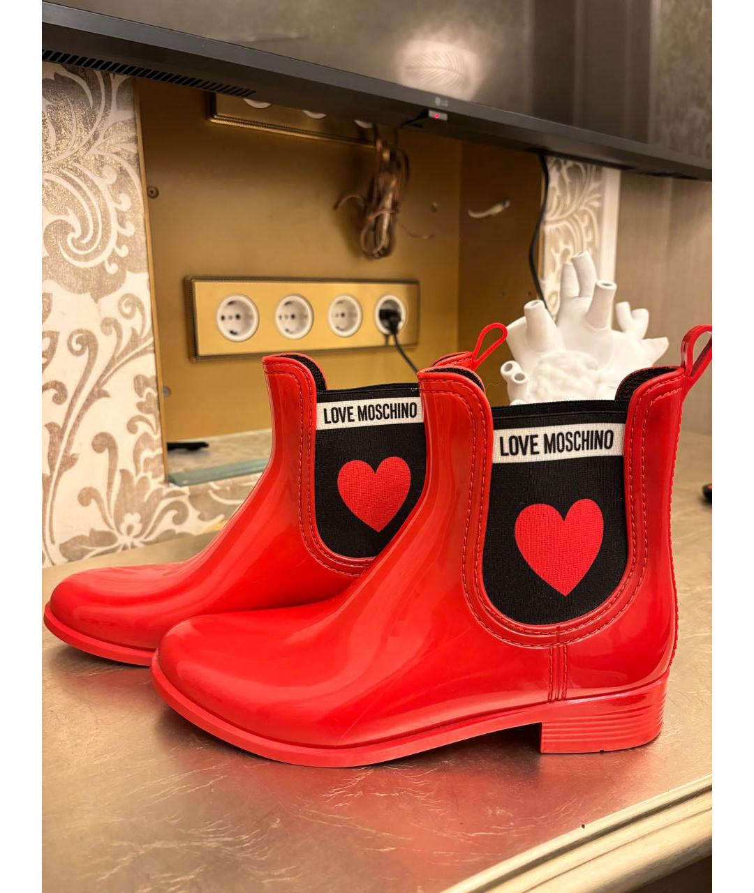 LOVE MOSCHINO Красные резиновые полусапоги, фото 2