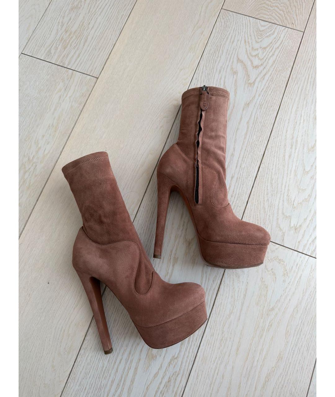 ALAIA Коричневые замшевые ботильоны, фото 5