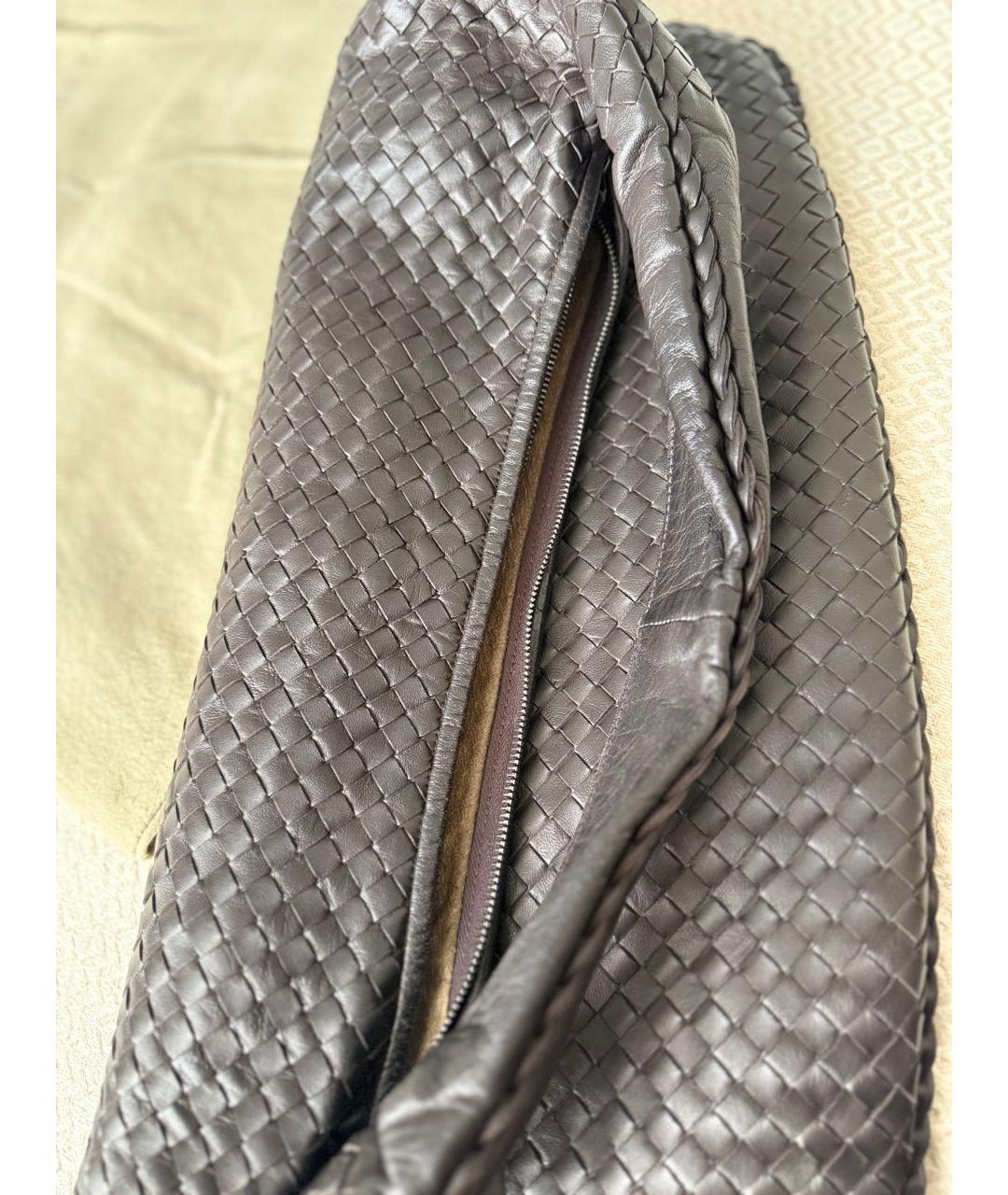 BOTTEGA VENETA Коричневая кожаная сумка с короткими ручками, фото 4