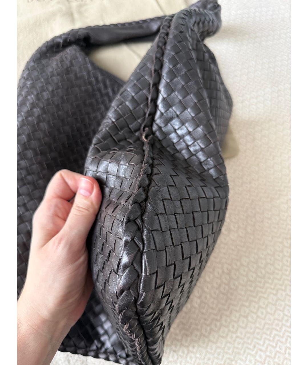 BOTTEGA VENETA Коричневая кожаная сумка с короткими ручками, фото 6