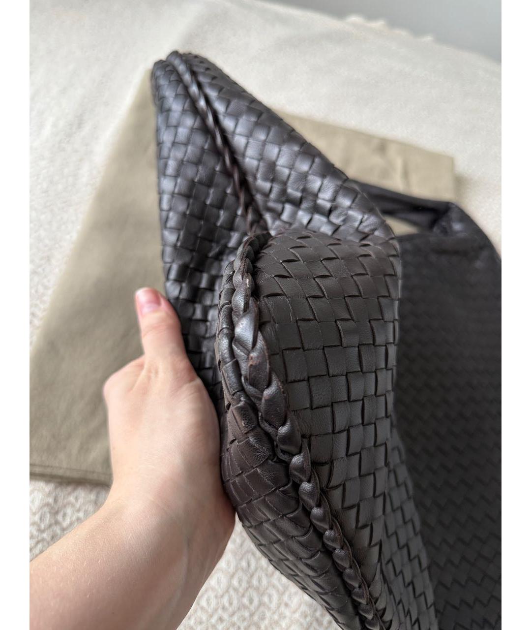 BOTTEGA VENETA Коричневая кожаная сумка с короткими ручками, фото 5