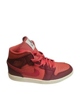 JORDAN Кроссовки