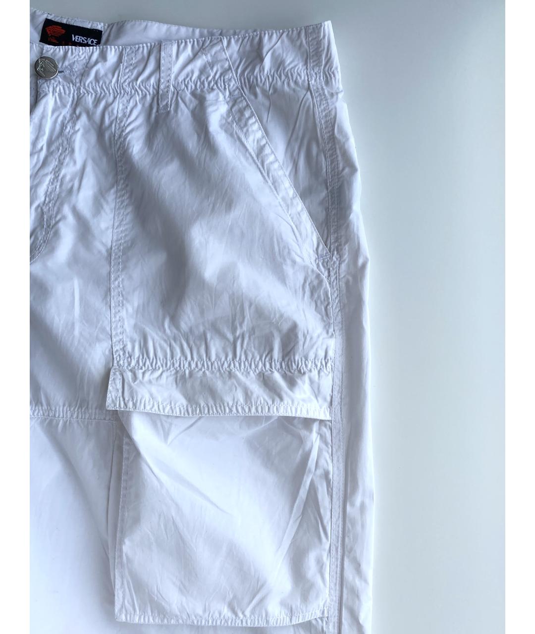 VERSACE Белые полиамидовые повседневные брюки, фото 5