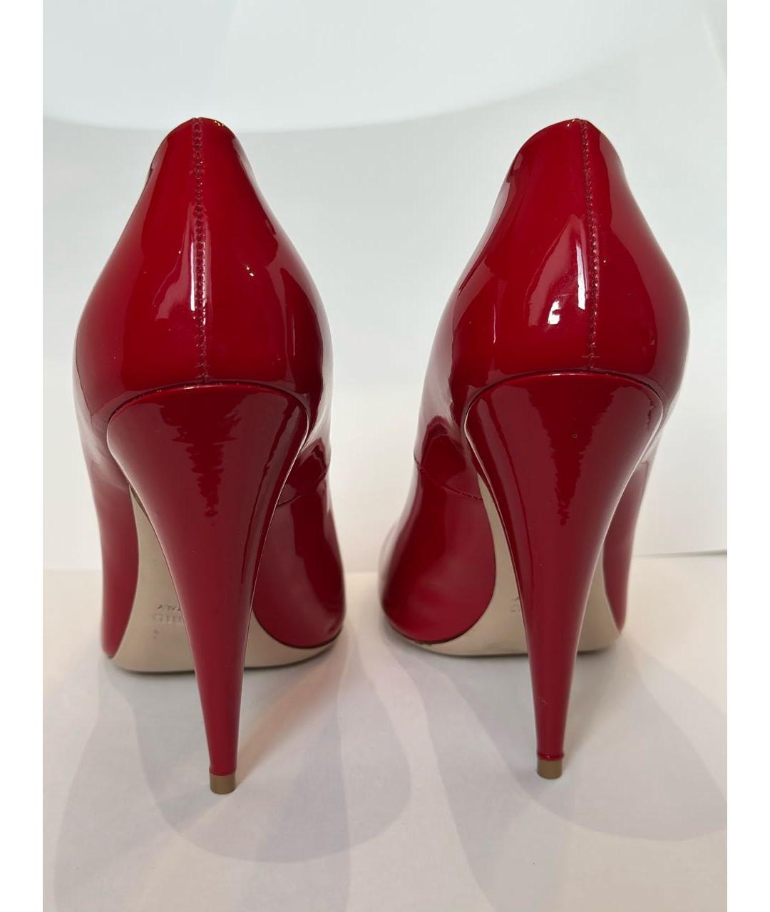 MIU MIU Красные туфли из лакированной кожи, фото 4
