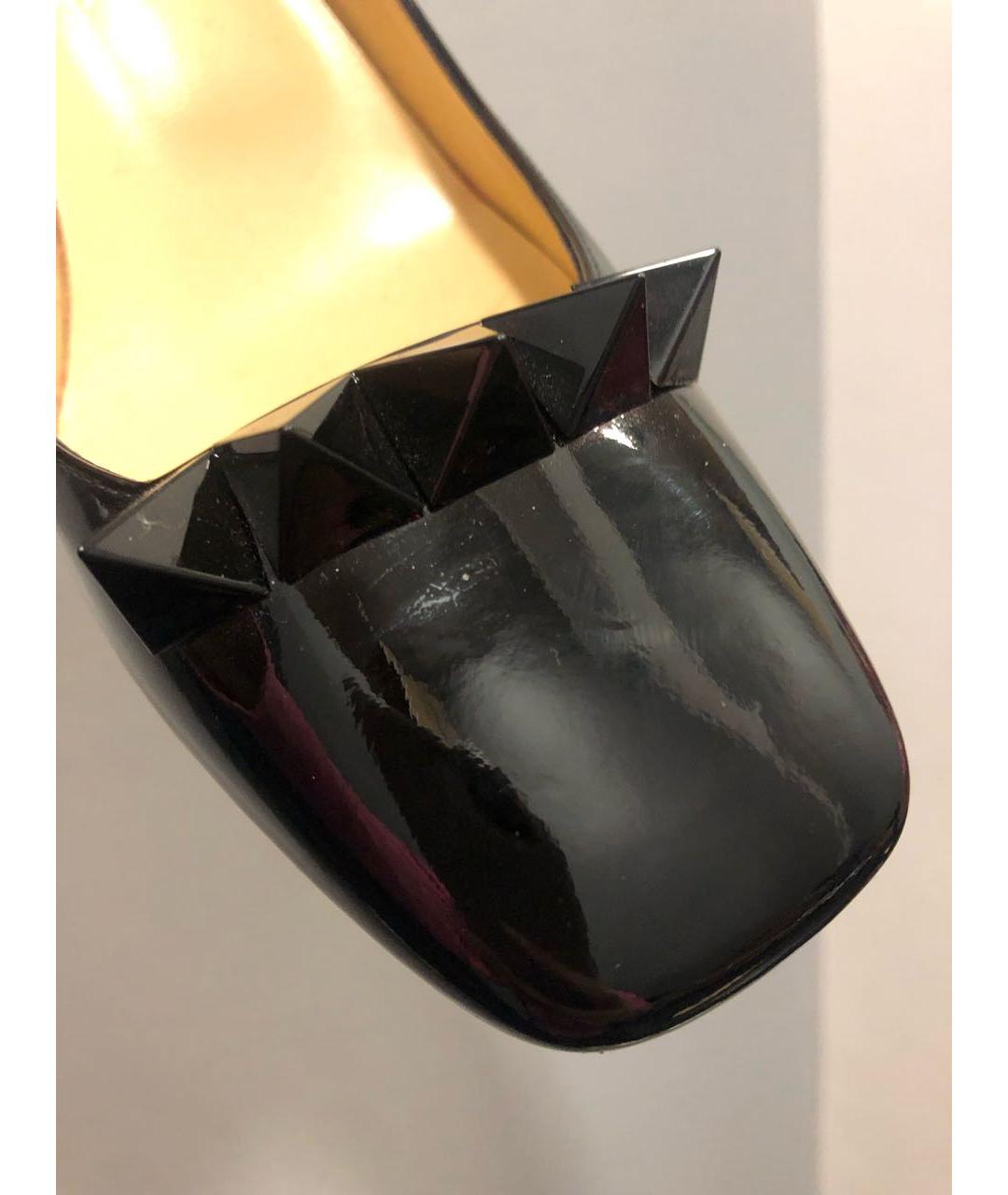 CHRISTIAN LOUBOUTIN Черные туфли из лакированной кожи, фото 6