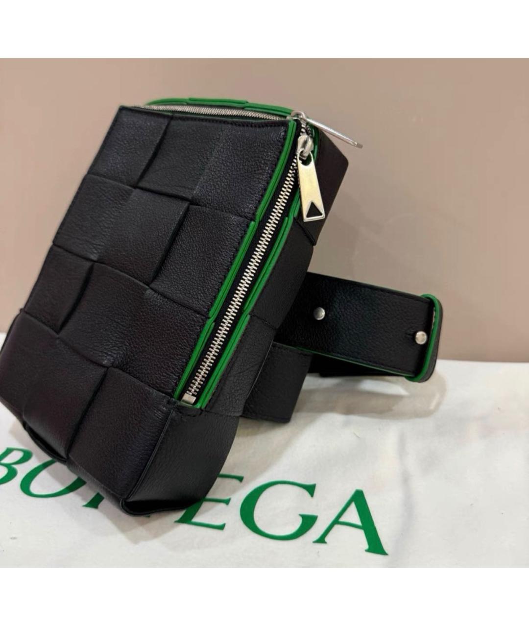 BOTTEGA VENETA Черная кожаная барсетка, фото 2