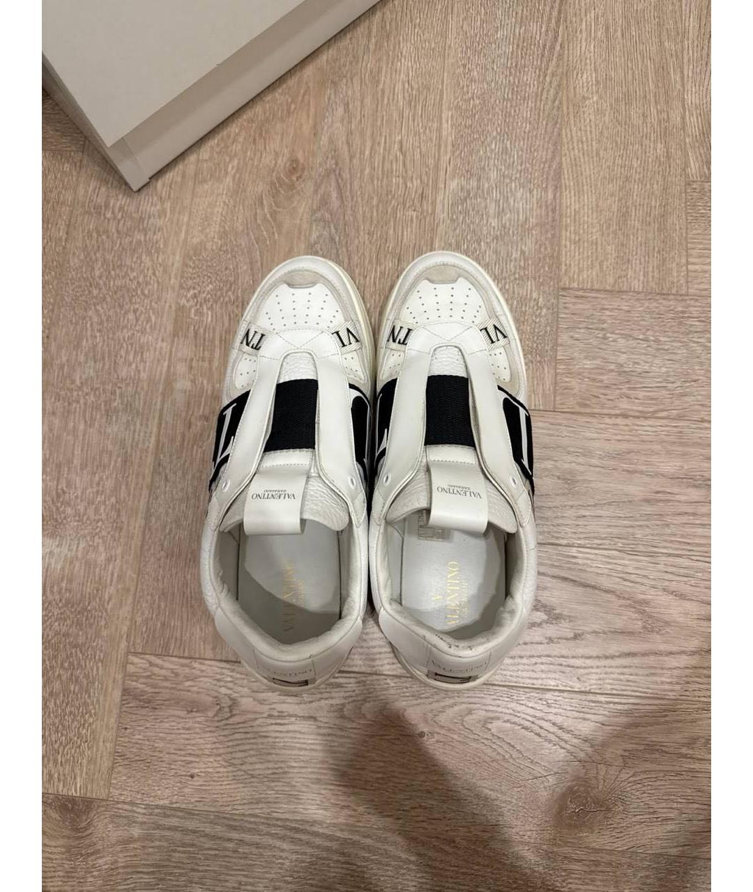 VALENTINO Белые замшевые низкие кроссовки / кеды, фото 3