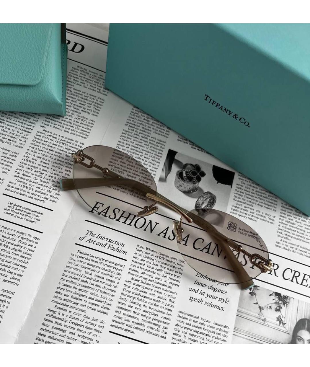 TIFFANY&CO Бежевые пластиковые солнцезащитные очки, фото 2