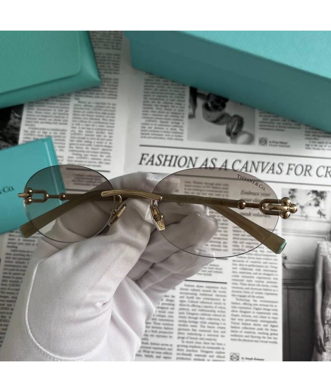 TIFFANY&CO Бежевые пластиковые солнцезащитные очки, фото 5