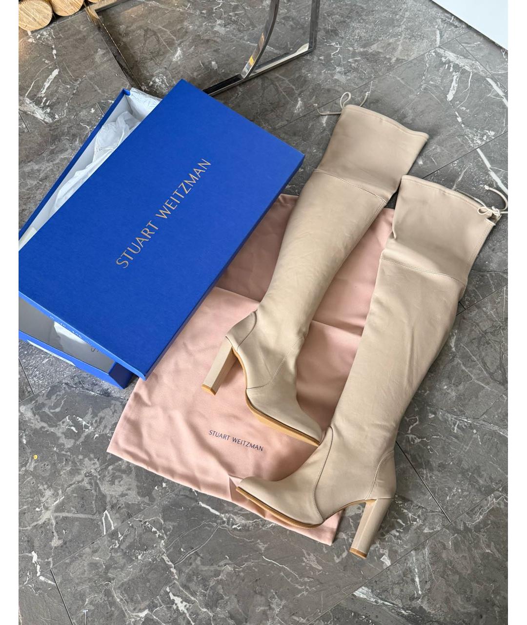 STUART WEITZMAN Бежевые кожаные ботфорты, фото 5