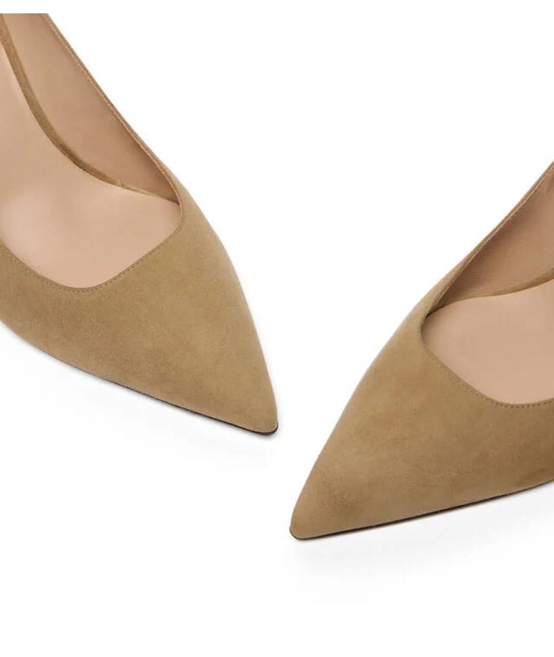 STUART WEITZMAN Бежевые замшевые туфли, фото 6