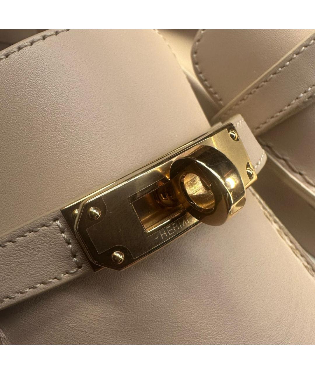 HERMES Бежевые кожаные лоферы, фото 7