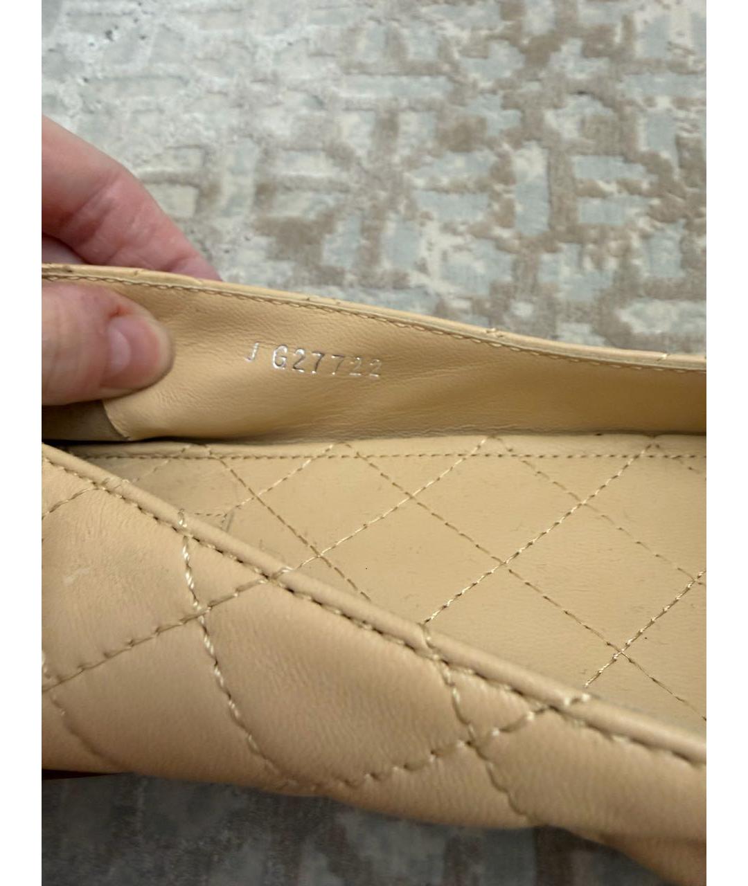 CHANEL Бежевые кожаные балетки, фото 4