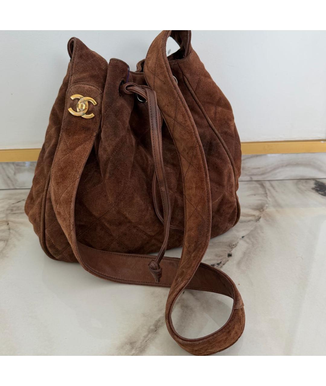 CHANEL Коричневая замшевая сумка через плечо, фото 3