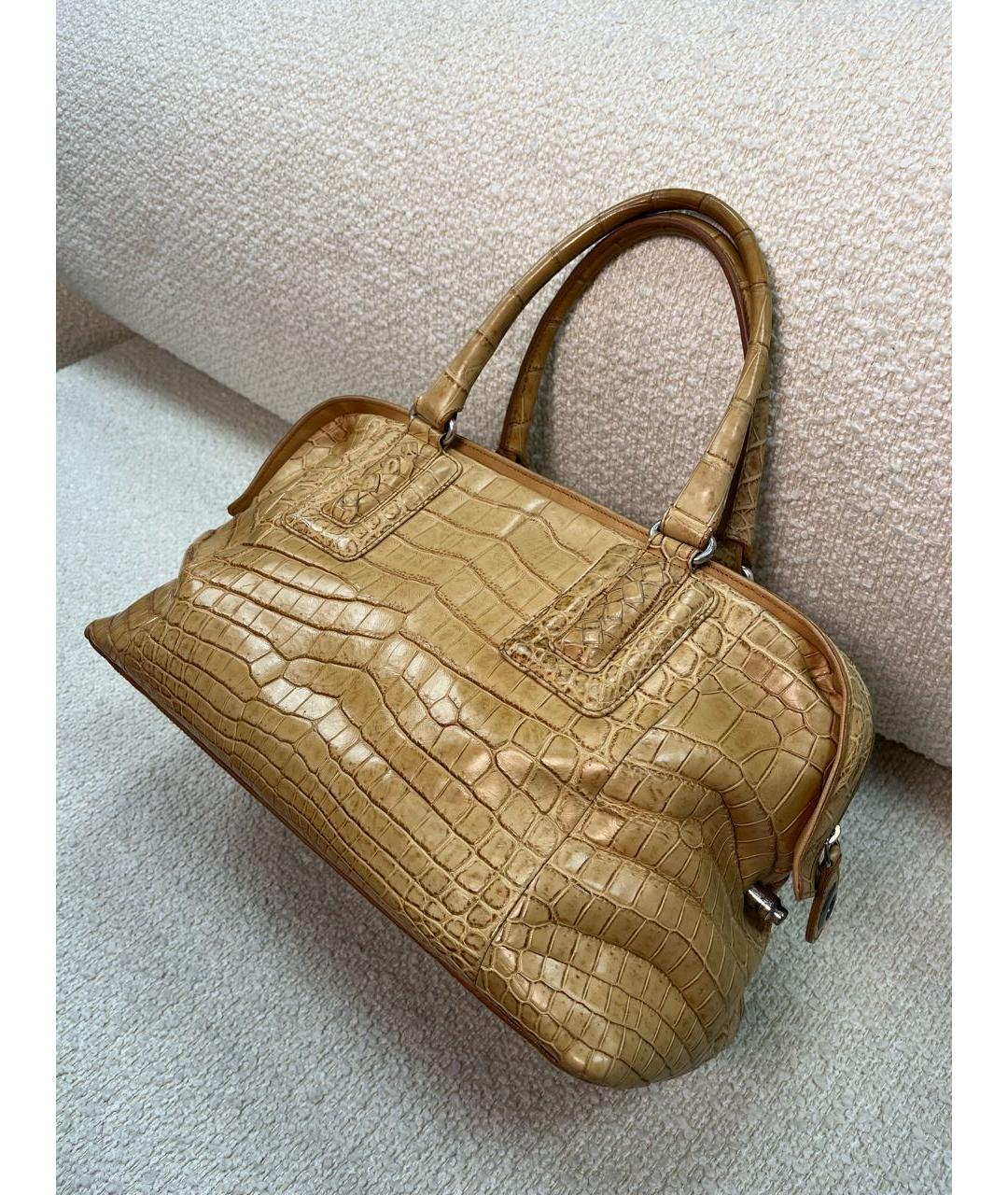 BOTTEGA VENETA Бежевая кожаная сумка с короткими ручками, фото 5