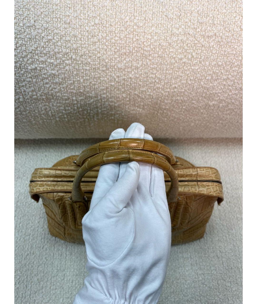BOTTEGA VENETA Бежевая кожаная сумка с короткими ручками, фото 7