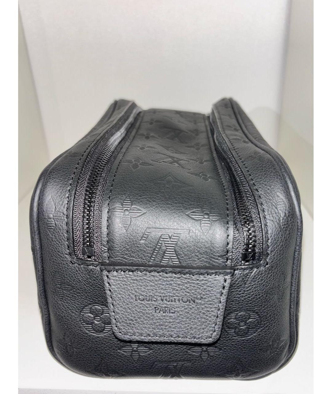 LOUIS VUITTON Черная кожаная барсетка, фото 5