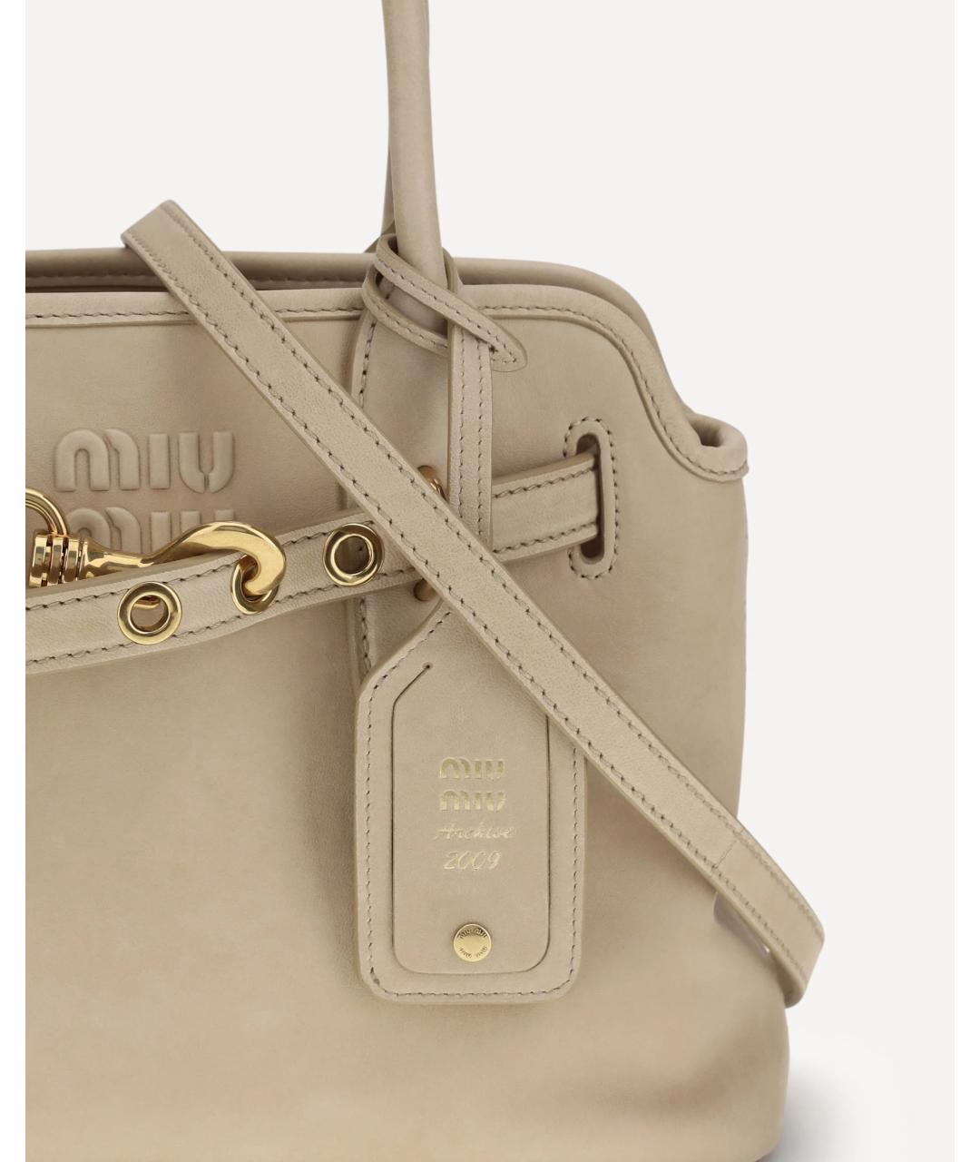 MIU MIU Бежевая кожаная сумка через плечо, фото 4