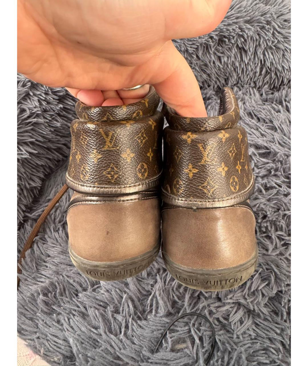 LOUIS VUITTON Коричневые кеды, фото 4