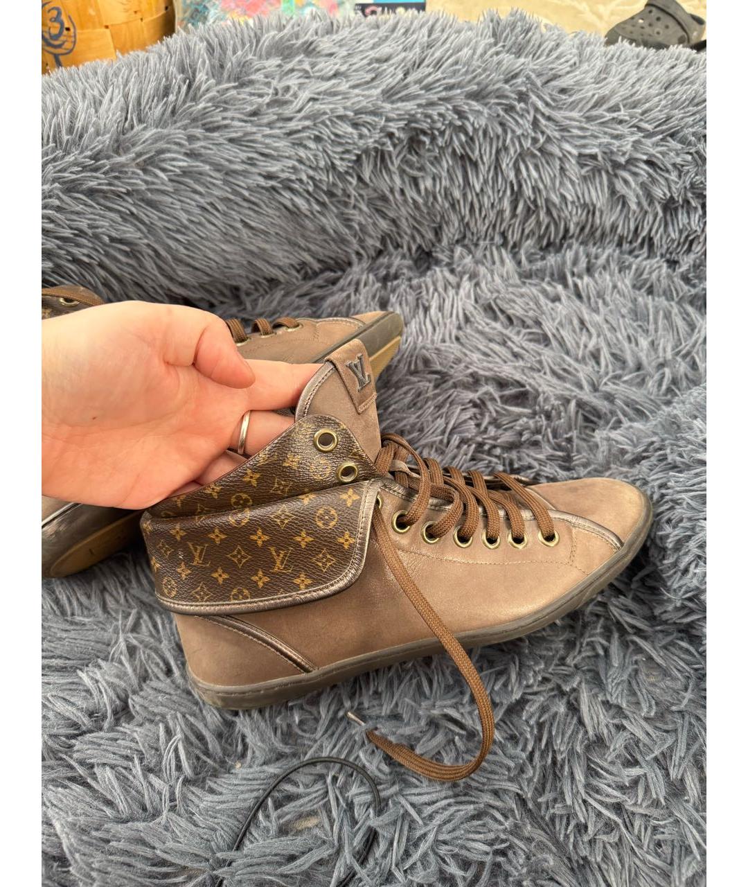 LOUIS VUITTON Коричневые кеды, фото 9