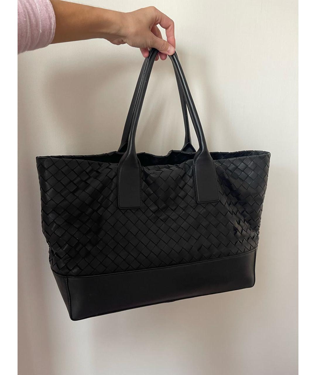 BOTTEGA VENETA Черная кожаная сумка тоут, фото 2