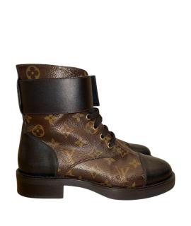 LOUIS VUITTON Ботинки
